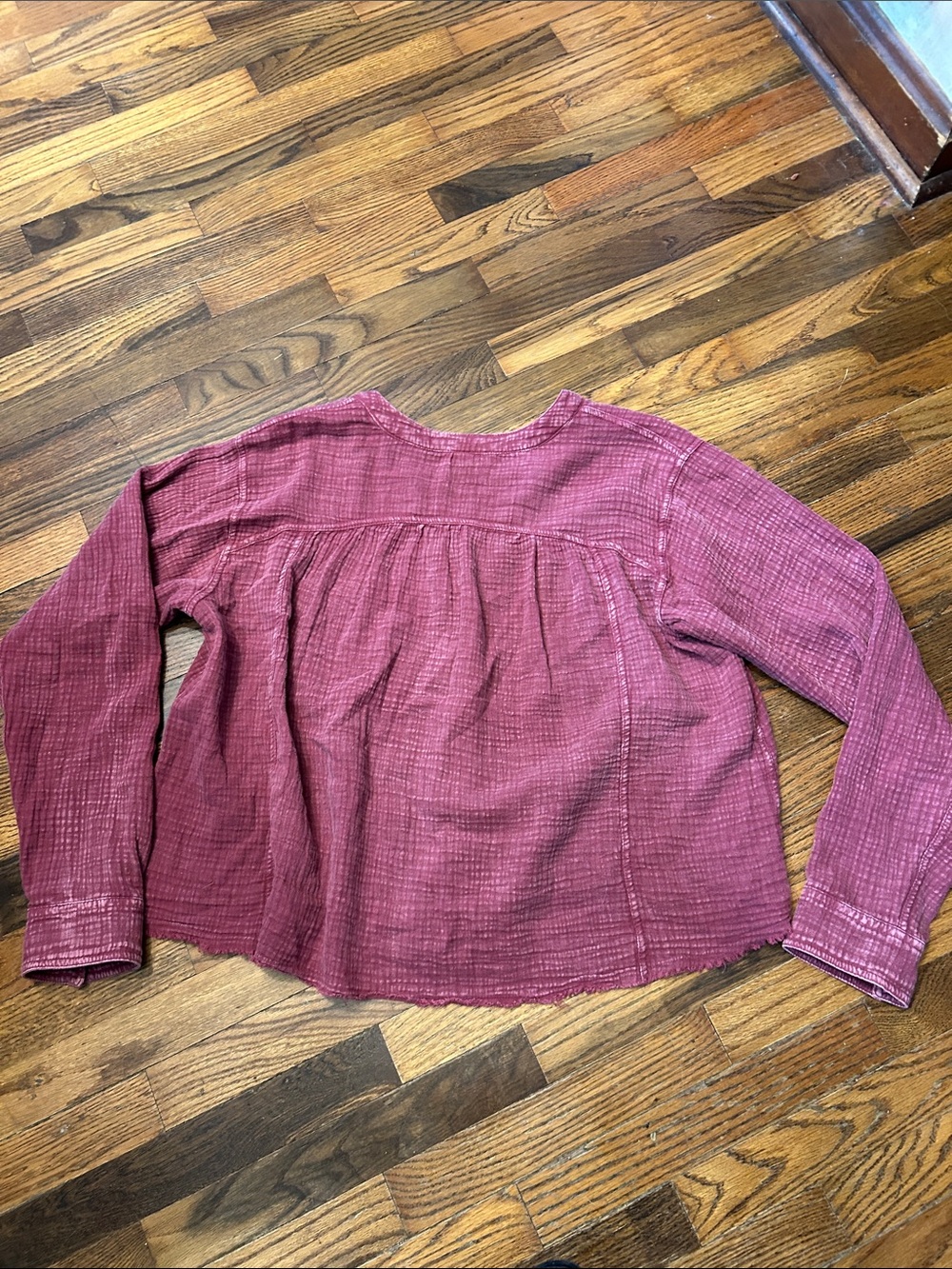 easel Washed Button-Front Top - Raspberry - Picture 7 of 9